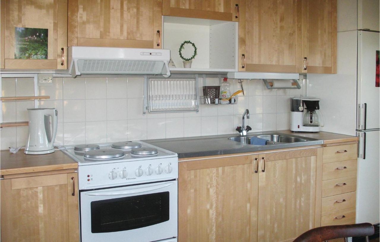 Gorgeous Home In Silverdalen With Kitchen Exterior foto